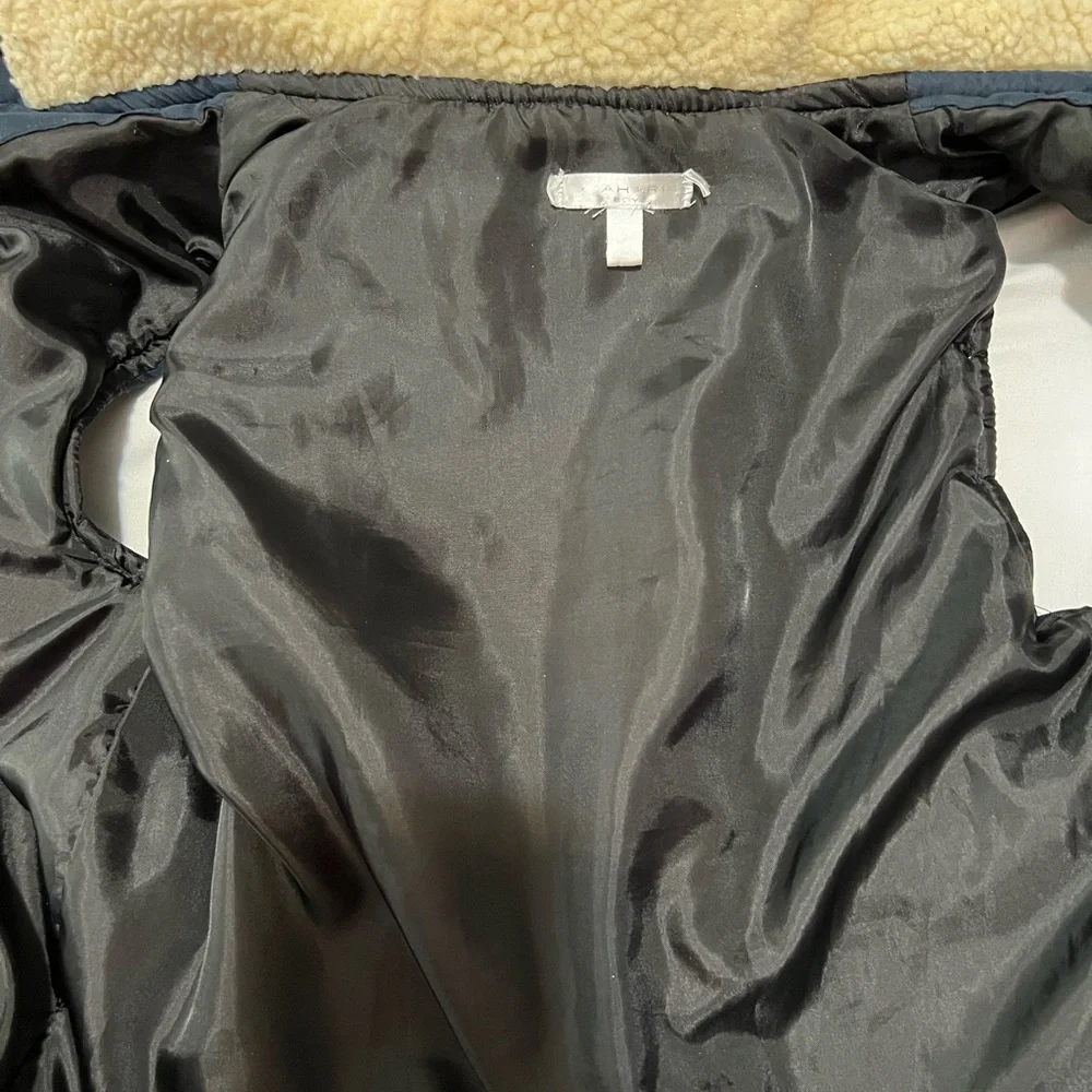 Tahari Boy Vest Size 6/7 Navy Blue Full Zip Pockets Hoodie Jacket - Picture 6 of 6